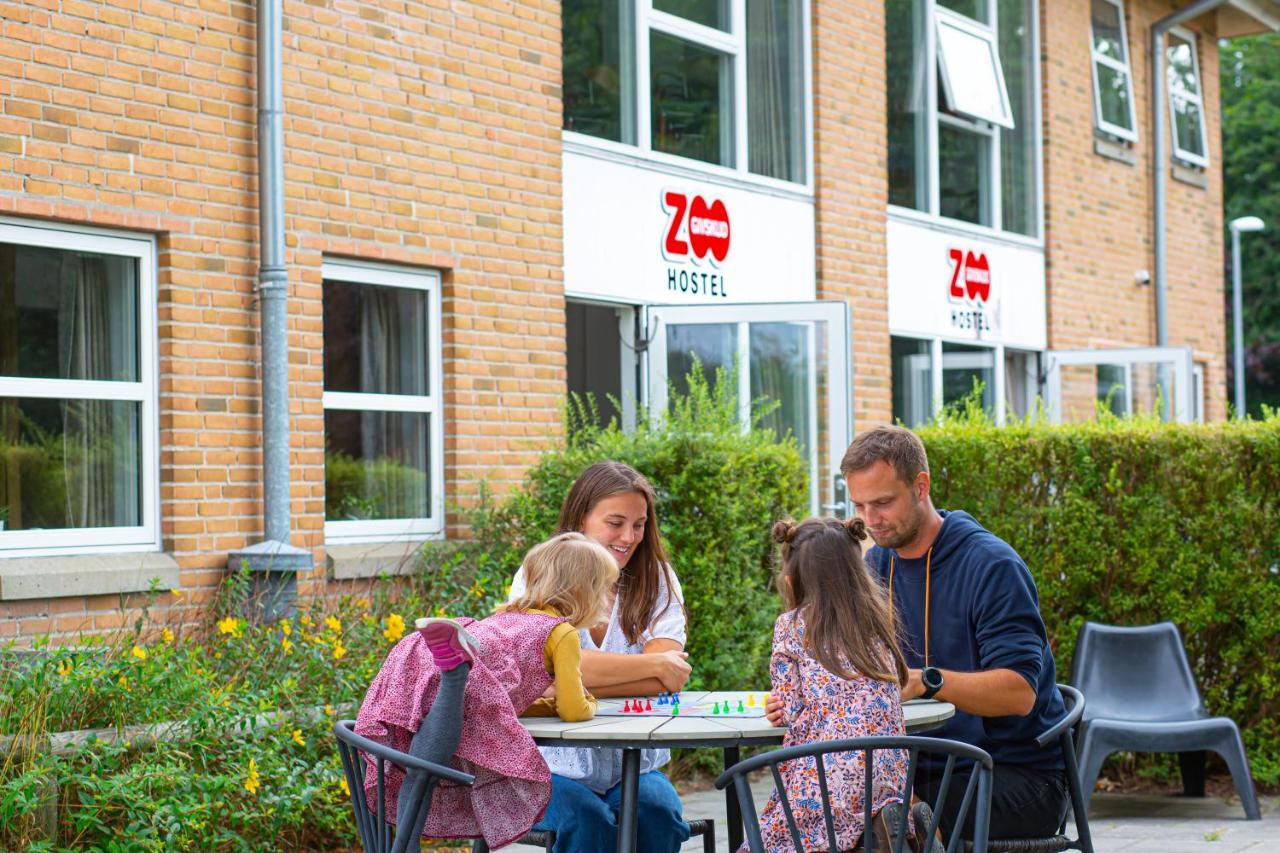 Givskud Zoo Hostel Exterior foto